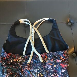 Lululemon sports bra